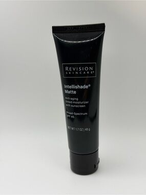 Revision Skincare Intellishade Matte Tinted Moisturizer - MSRP $86 NWOB